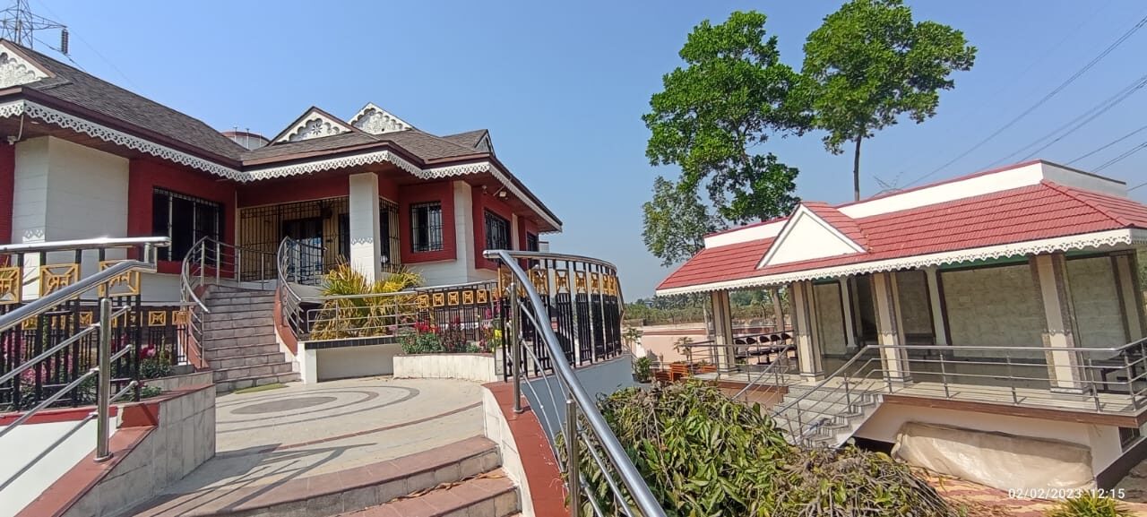 1 Big Running Resort with 25 Fully Furnished Room for Sale in Kolkata