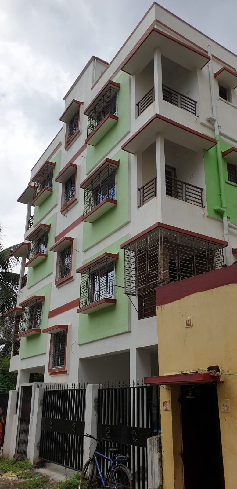 1 2BHK Flat for Sale in Kolkata