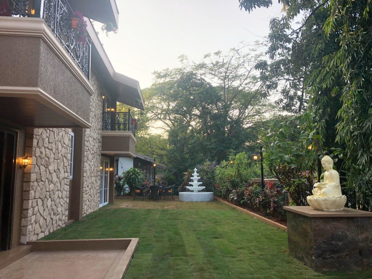 2 4 BHK Independent Designer Bungalow for Sale in Lonavala, Pune