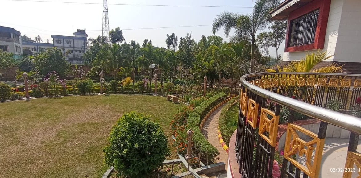 Big Running Resort with 25 Fully Furnished Room for Sale in Kolkata