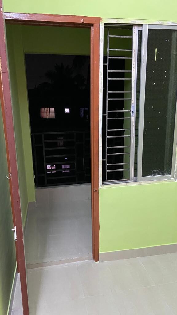 3 2 BHK flat for Sale in Kolkata