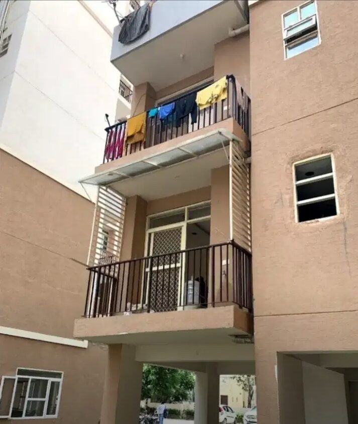 1400sqft, Flat in Greater Noida for Rent.