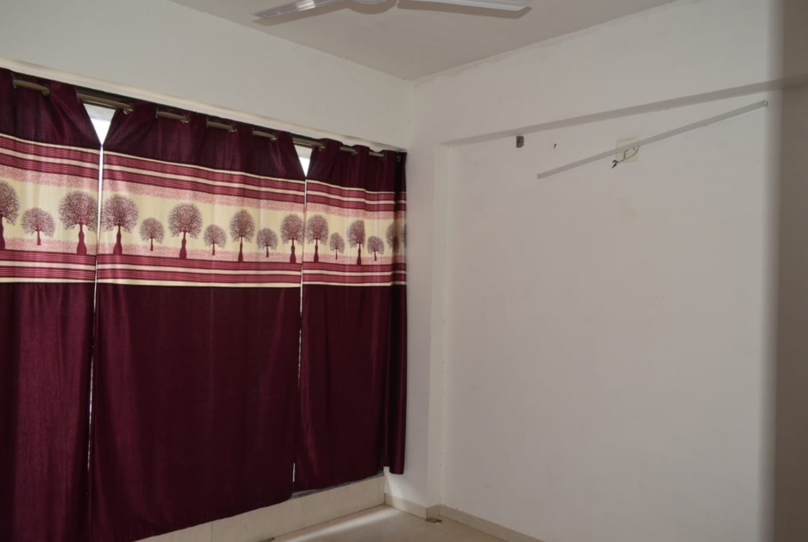 2 Bedroom Flat for Rent in Ahmedabad, Gujarat