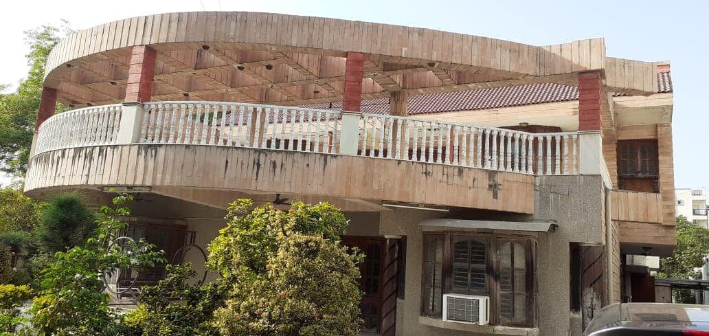 4 BHK Bungalow for Sale at Naranpura, Gujarat