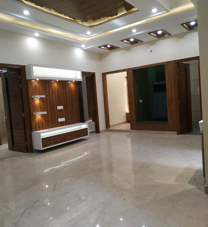 6 Bedroom Villa for Sale in Zirakpur, Punjab