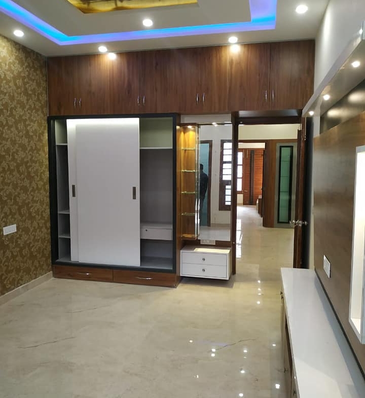 6 Bedroom Villa for Sale in Zirakpur, Punjab