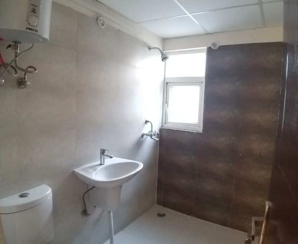 2 Bedroom Flat for Sale in Noida