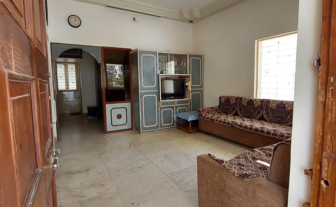 4 Bedroom Apartment for Sale in Ahmedabad