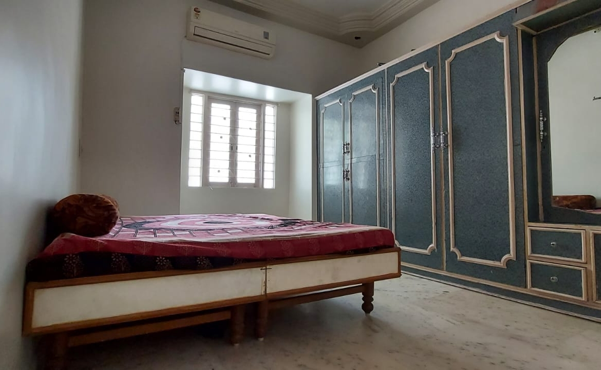 4 Bedroom Apartment for Sale in Ahmedabad