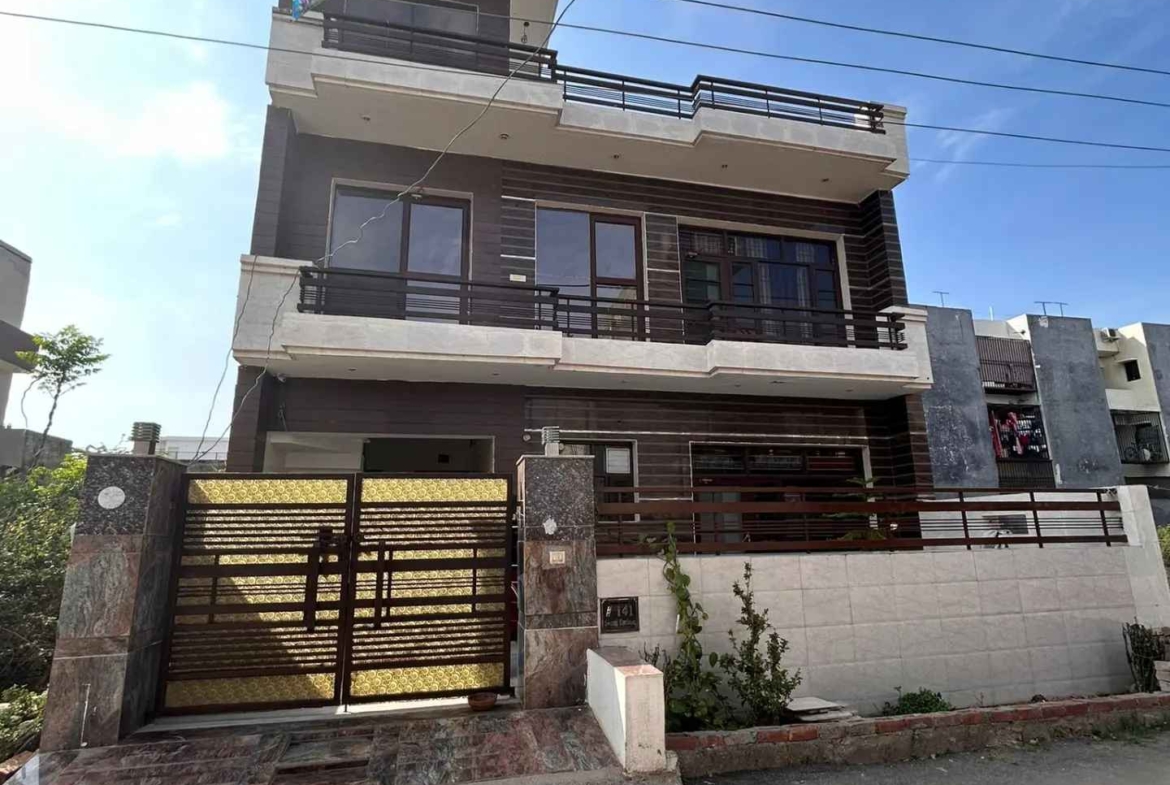 5 Bedroom Flat for Sale in Kharar, Punjab