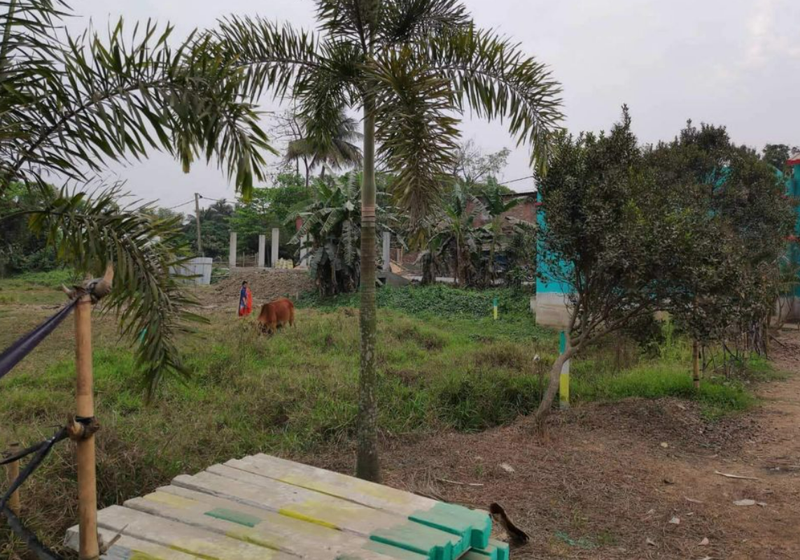 1 Plot Including Bungalow for Sale in Kolkata
