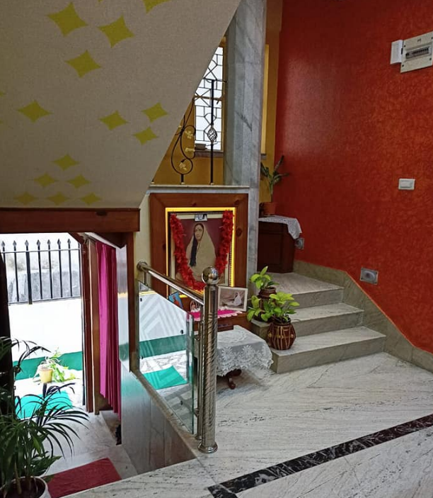 Plot Including Building for Sale in Kolkata
