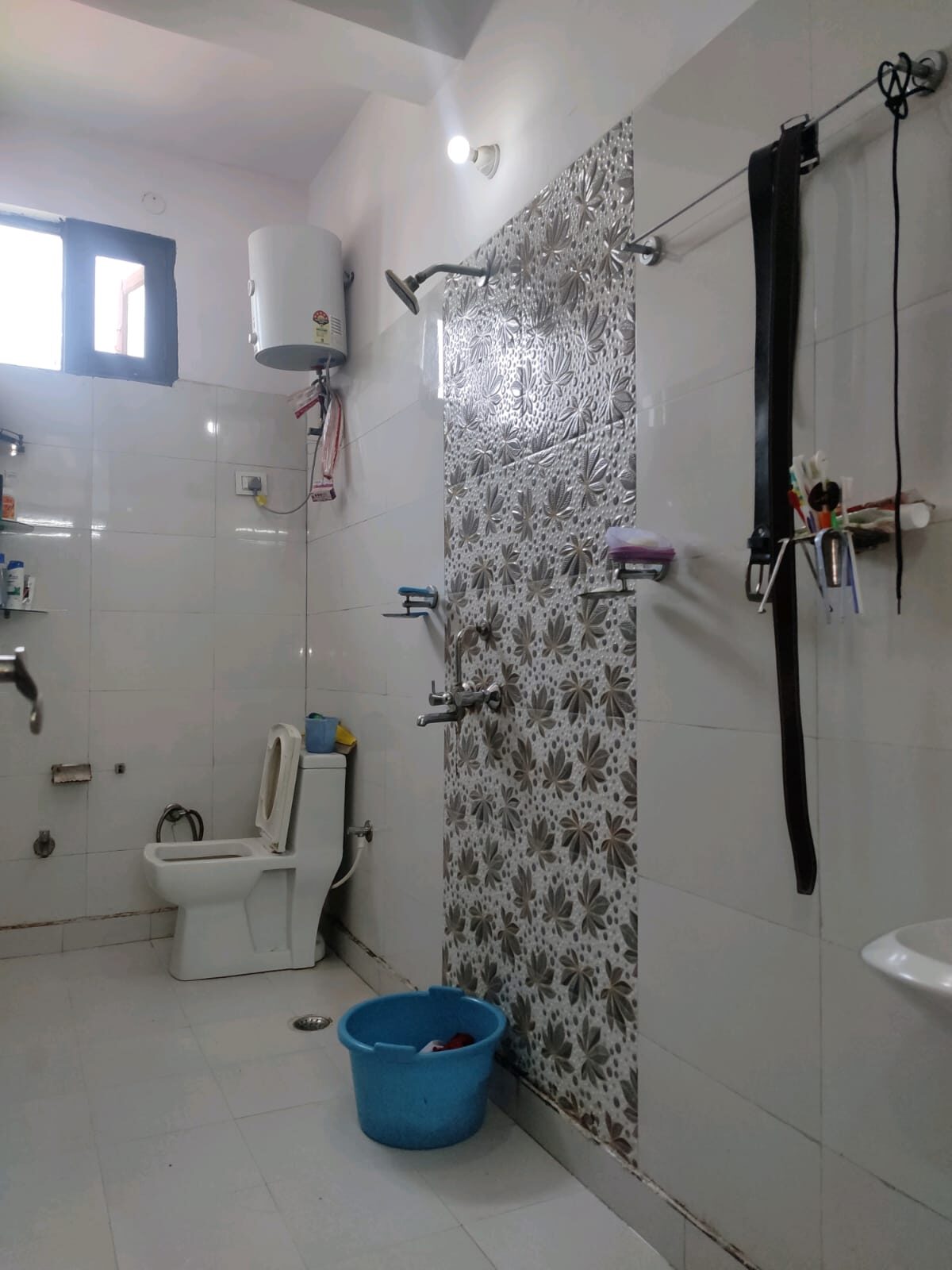 5 3 BHK Flat for Sale in Ghaziabad, Uttar Pradesh