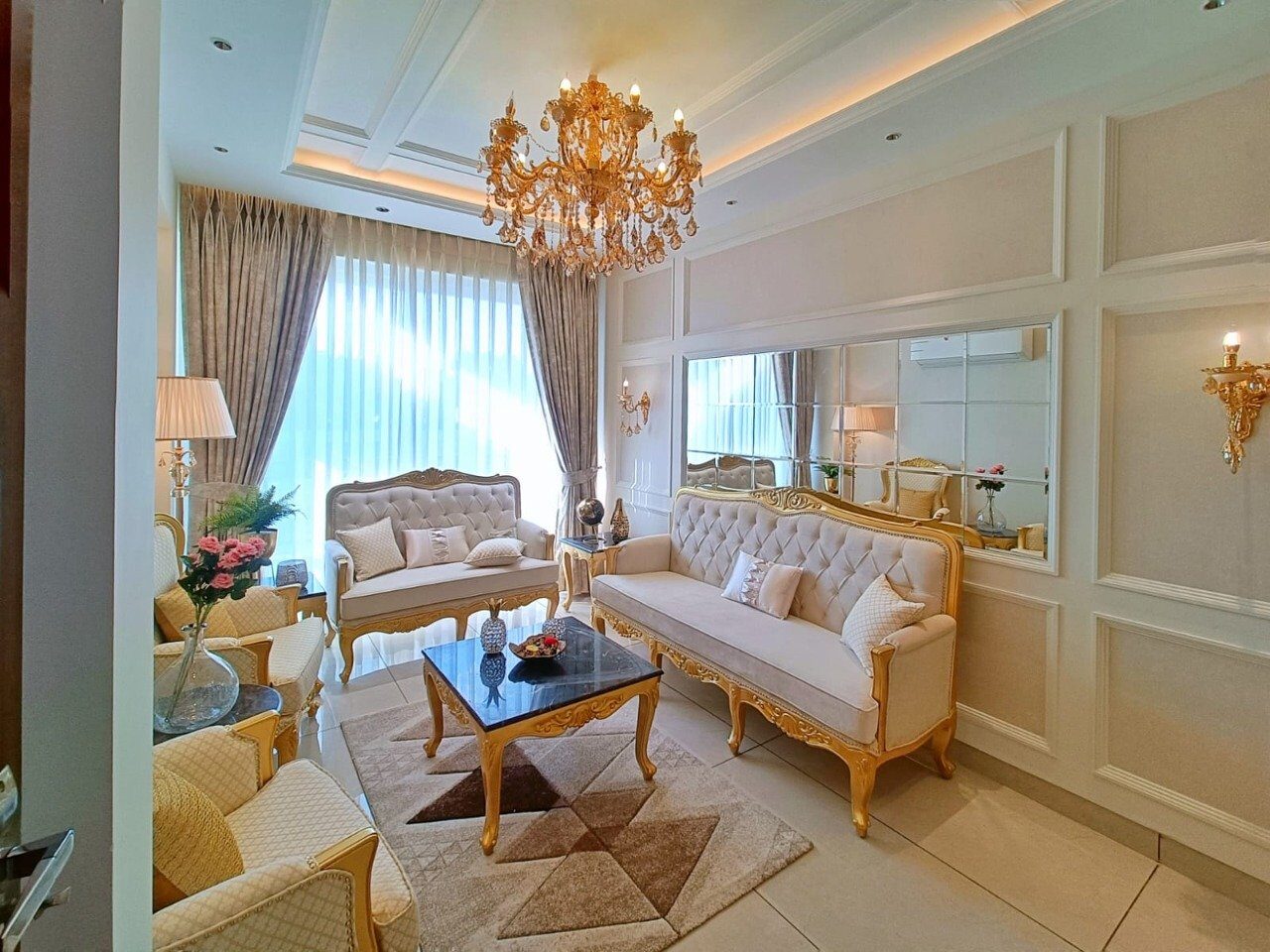 Beautiful 3 Bedroom Flat for Sale in Punjab