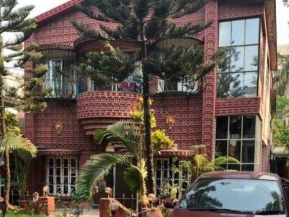 4 Bedroom Townhouse for Sale in Kolkata