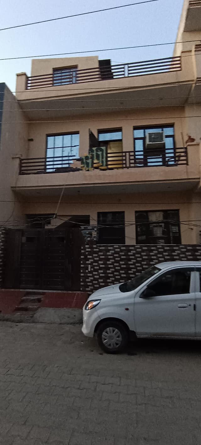 deepak 4 Bedroom House Sale in Zirakpur , Punjab