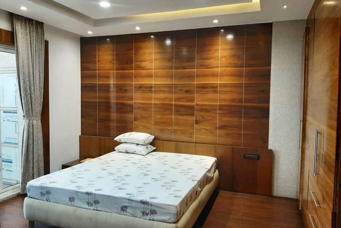 4 Bedroom Flat for Sale in Kolkata
