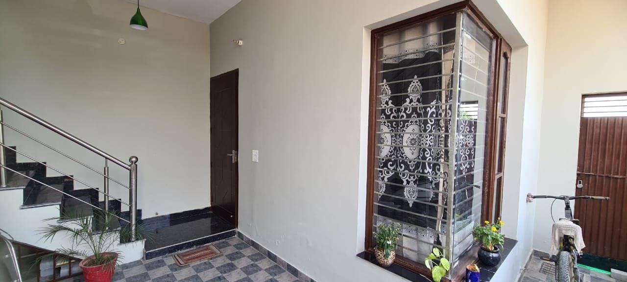hr1 3 Bedroom House for Sale in Chandigarh, Punjab