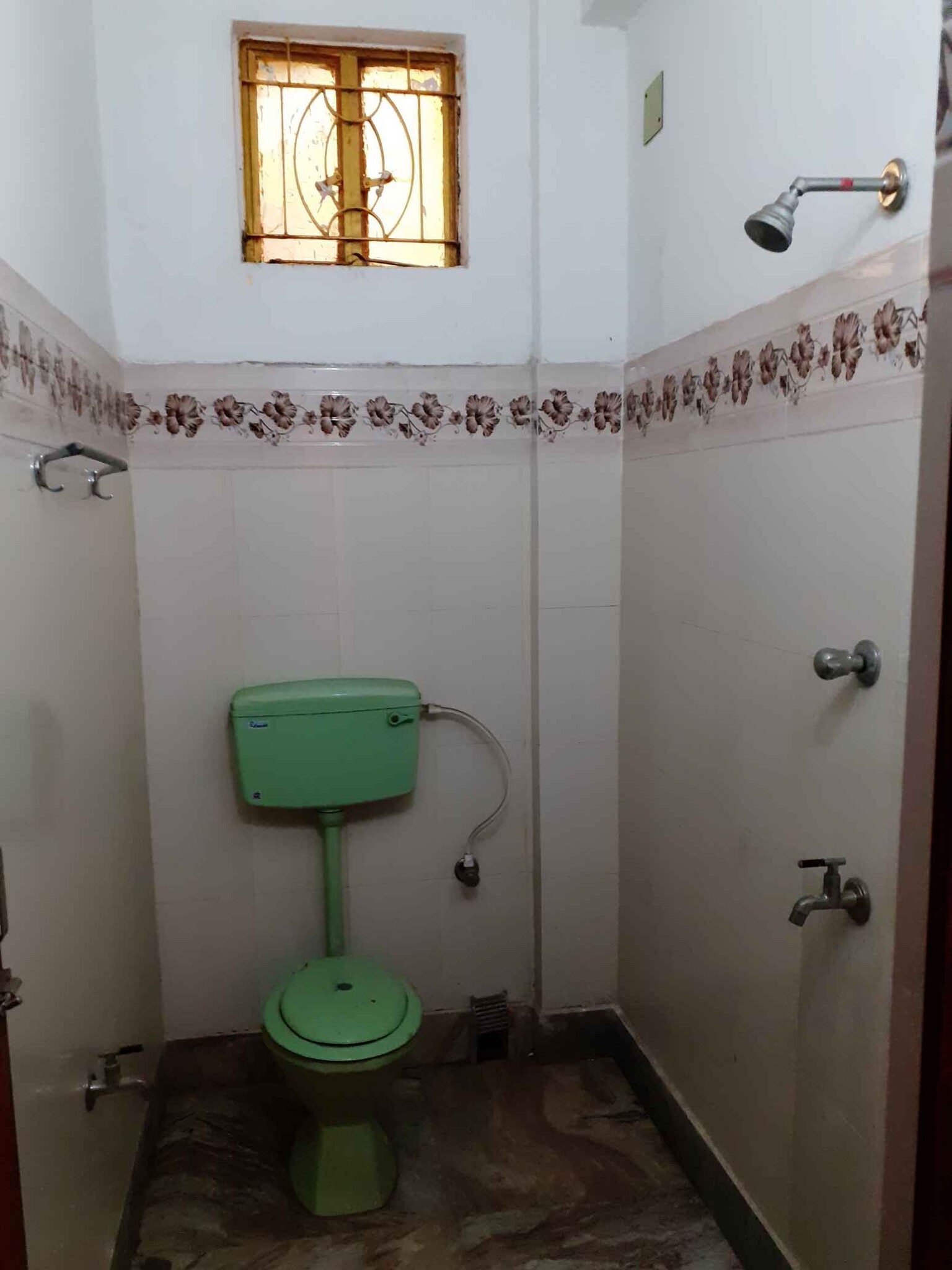 j5 2 Bedroom Flat for Sale on Kolkata