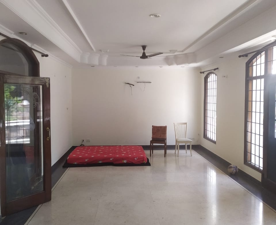 7 Bedroom  Bangalow for Sale in Noida