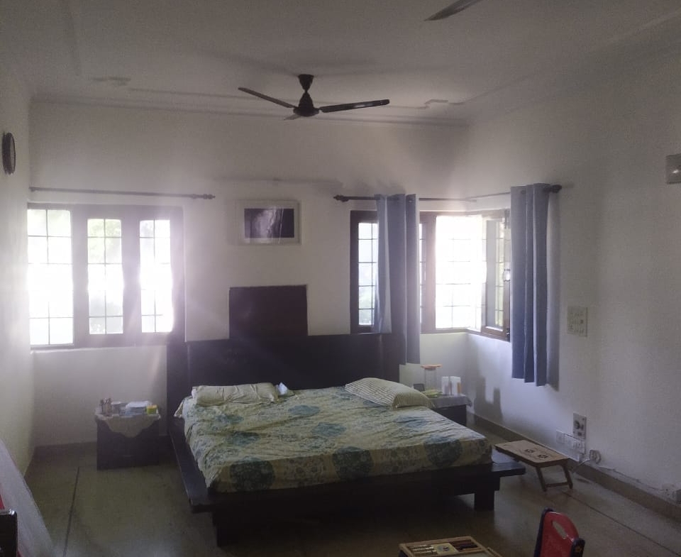 7 Bedroom  Bangalow for Sale in Noida
