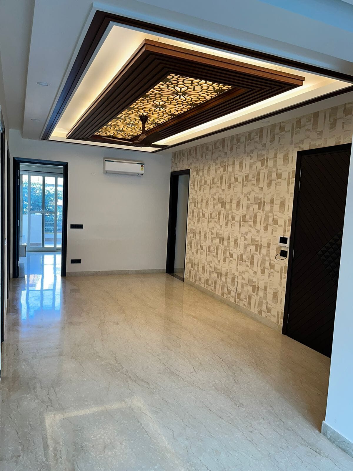 muk2 4 BHK Semi furnished available For Rent in South City 2, Gurugram