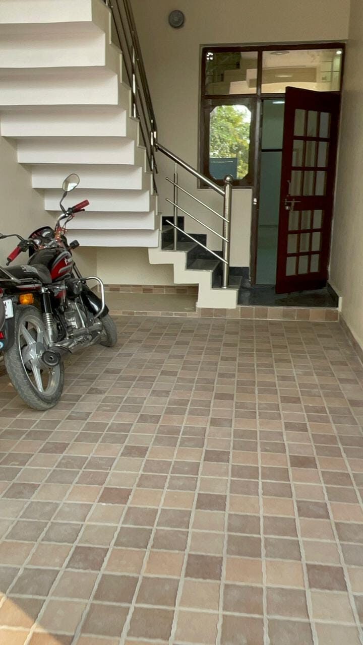 no4 2 Bedroom Flat for Sale in Noida, Uttar Pradesh