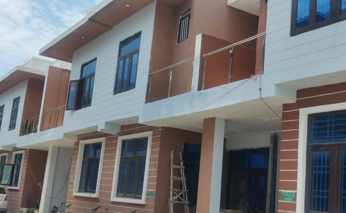 3 and 4 Bedroom Duplex villa for Sale in Noida