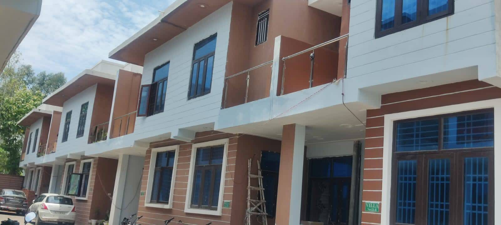 po1 3 and 4 Bedroom Duplex villa for Sale in Noida