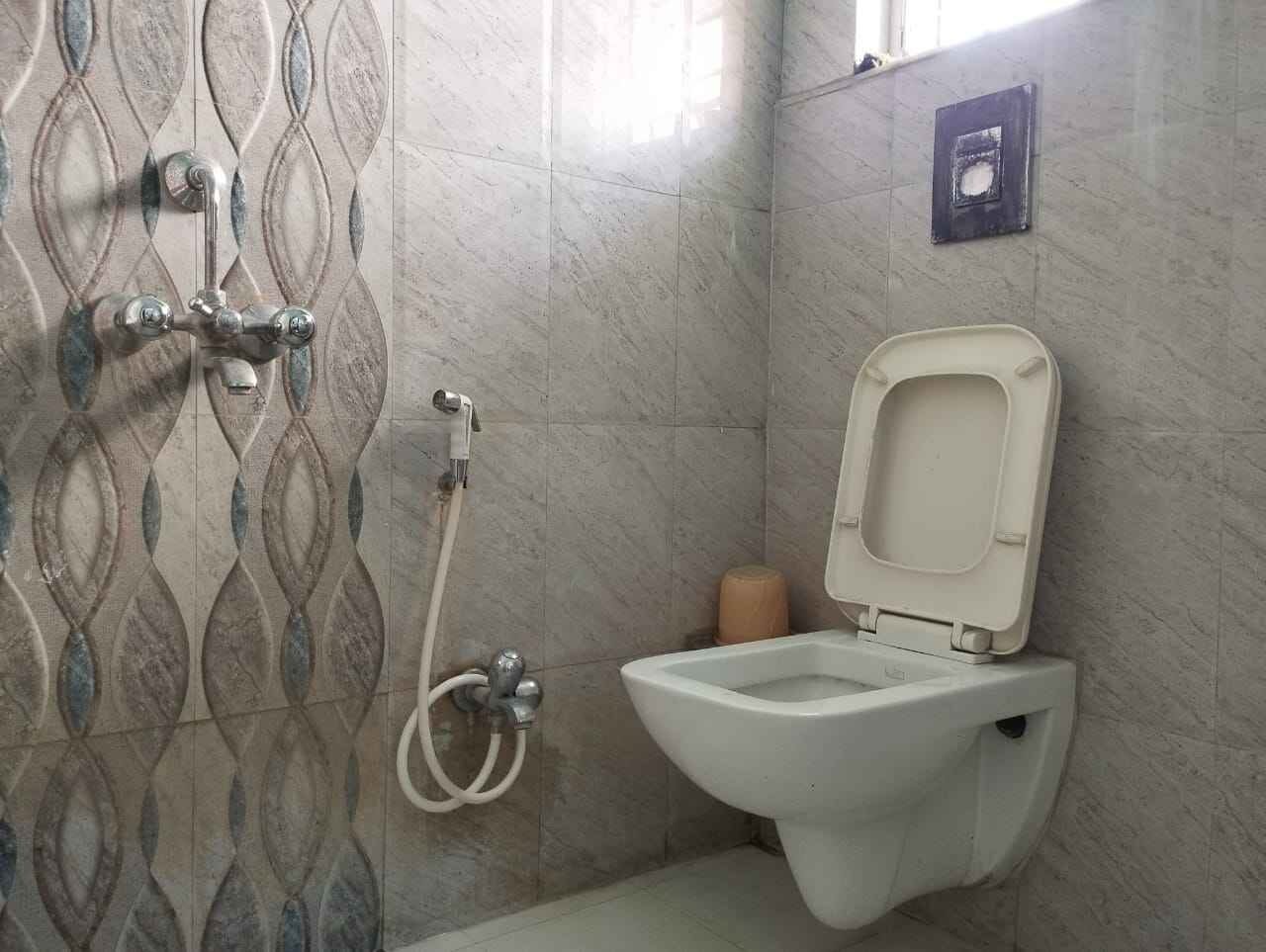 pr4 2 Bedroom Apartment for Sale in Kolkata