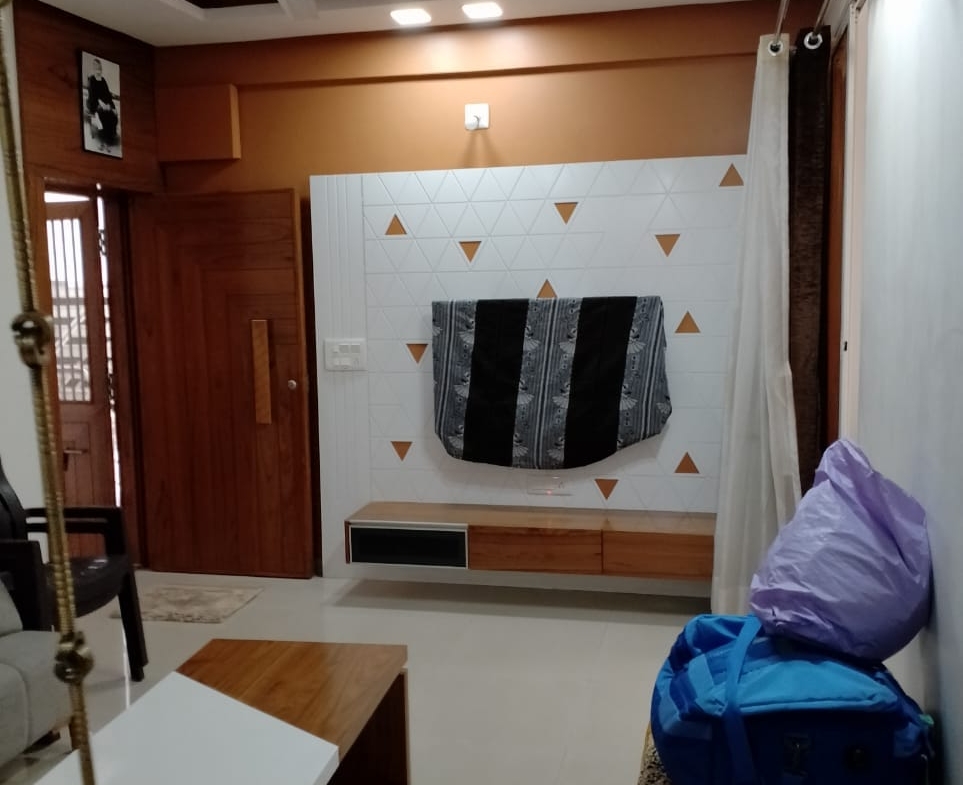 2 Bedroom Flat for Rent in Ahmedabad, Gujarat