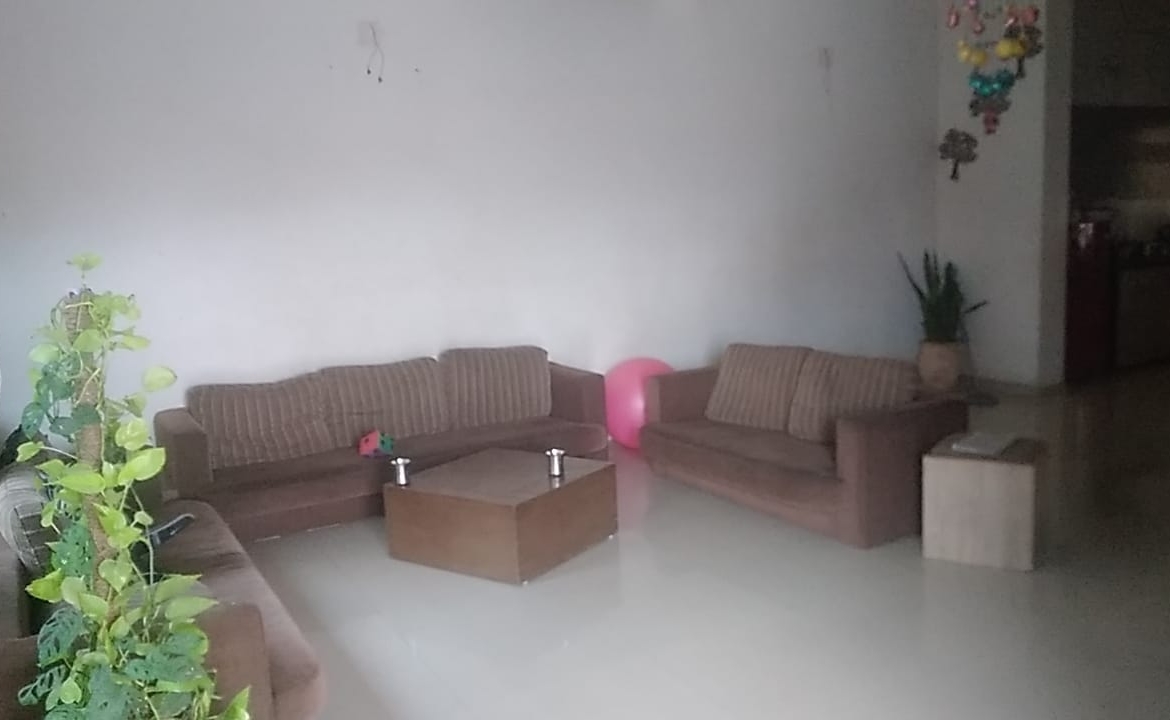 Semi furnished 3 Bedroom Flat for Sale in Anand, Gujarat