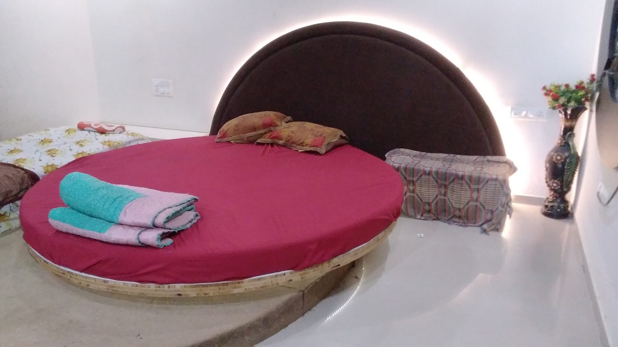 rg6 Semi furnished 3 Bedroom Flat for Sale in Anand, Gujarat