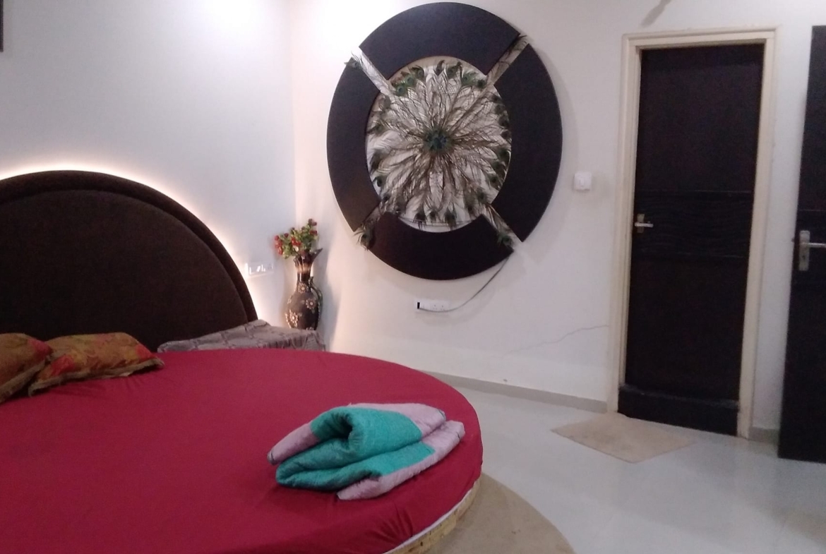 Semi furnished 3 Bedroom Flat for Sale in Anand, Gujarat