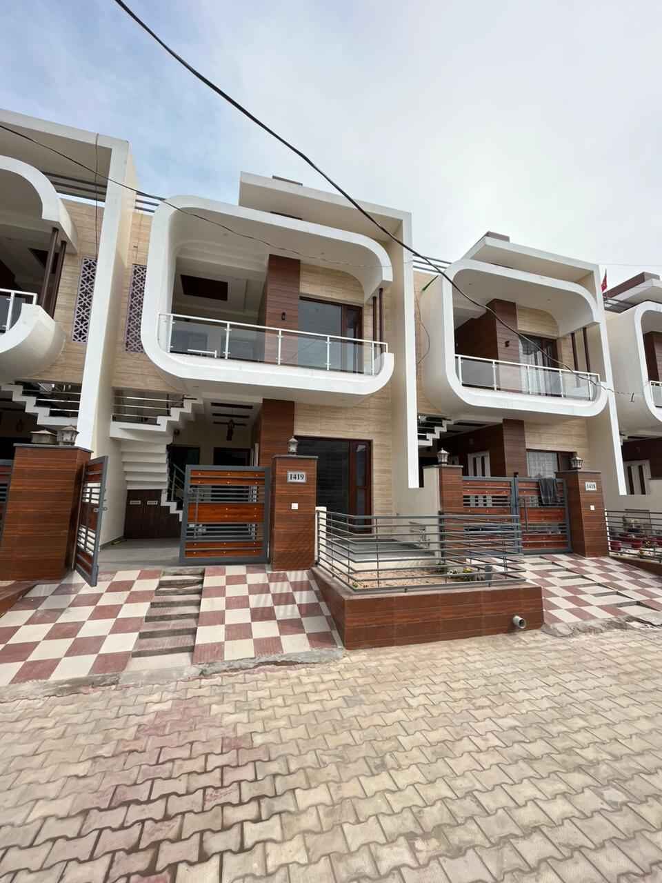ro1 3 Bedroom House for Sale in Mohali