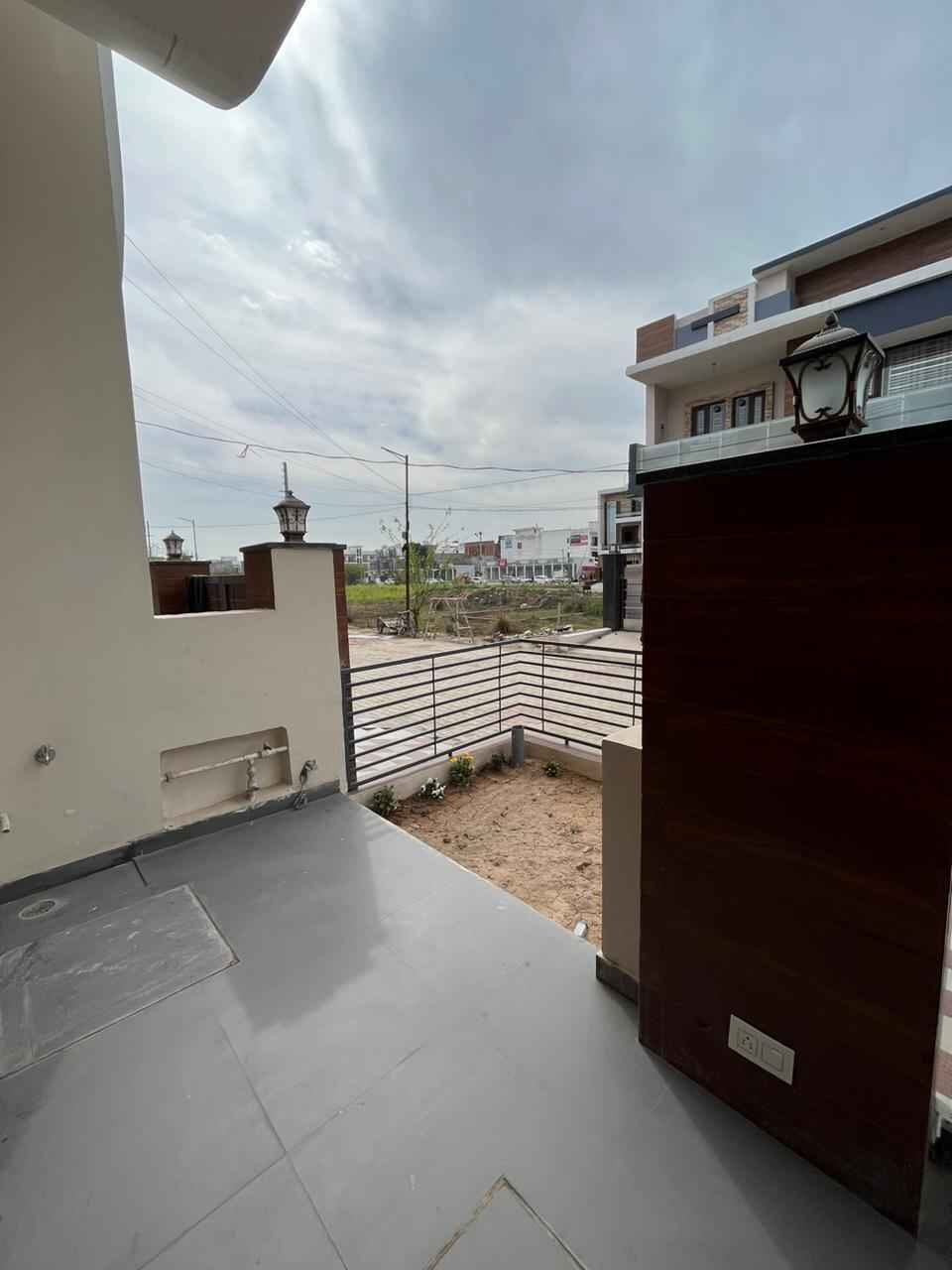 ro2 3 Bedroom House for Sale in Mohali