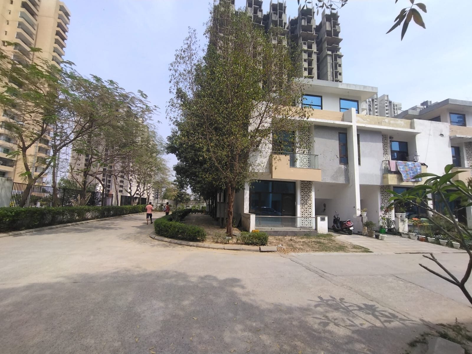 4 Bedroom Villa for Sale in Noida Extn.