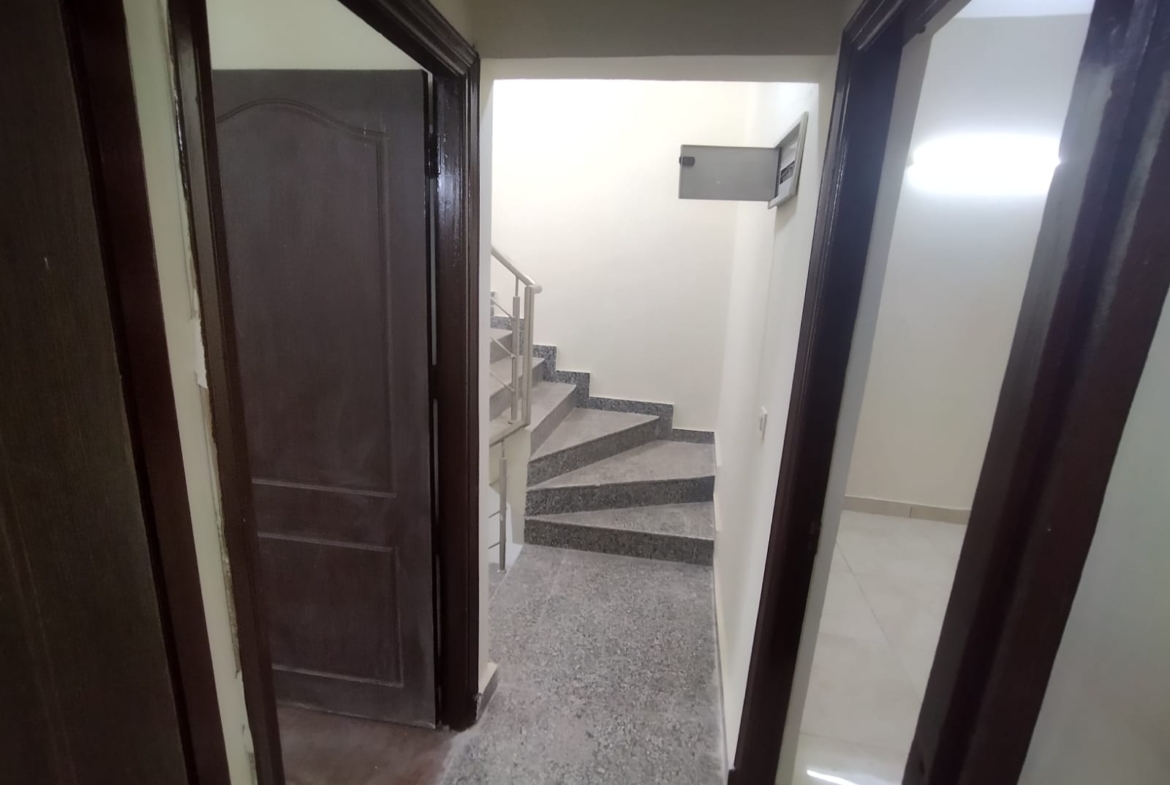 4 Bedroom Villa for Sale in Noida Extn.