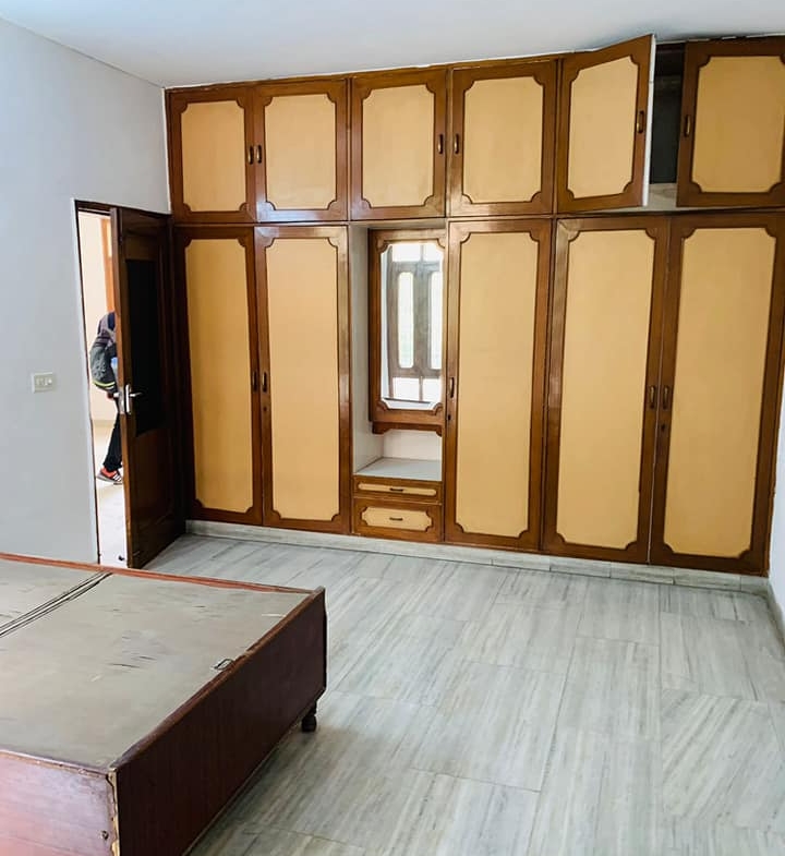 2 Bedroom Semi Furnished Brand New Flat for Rent in Saket, Delhi