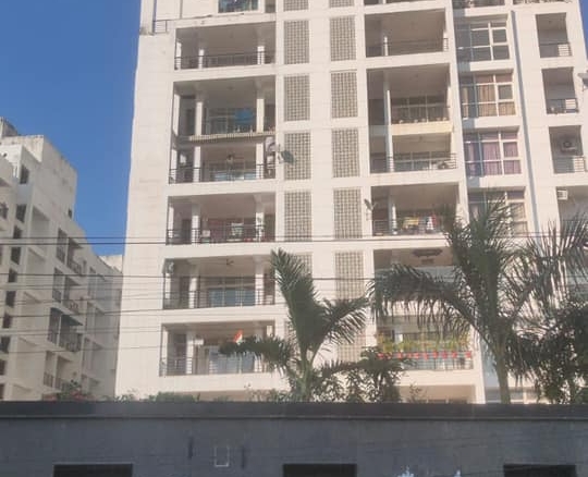3Beds 3 Baths Flat for sale at Rolex apartment Faizabad