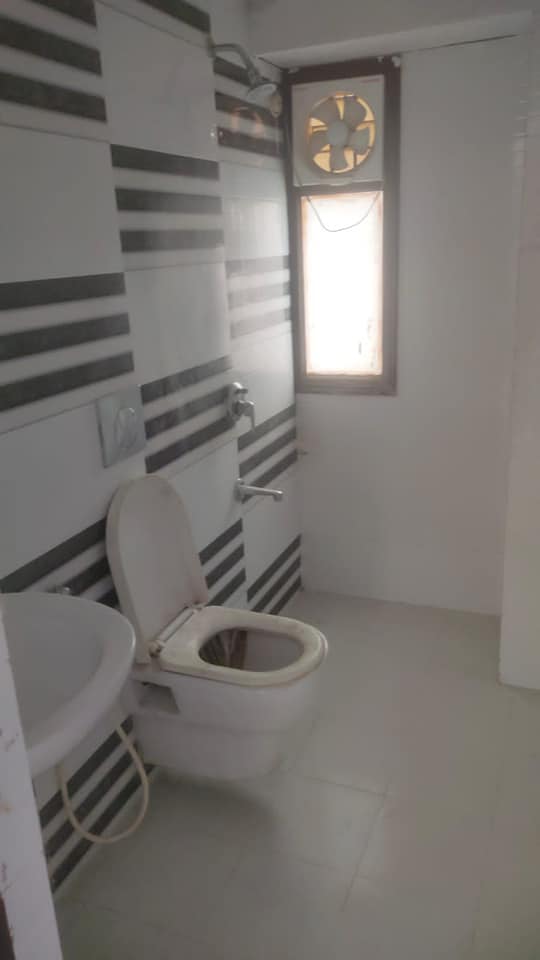 3Beds 3 Baths Flat for sale at Rolex apartment Faizabad