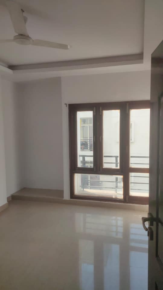 3Beds 3 Baths Flat for sale at Rolex apartment Faizabad