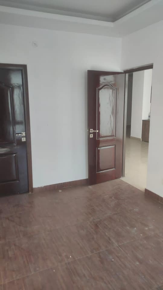 3Beds 3 Baths Flat for sale at Rolex apartment Faizabad
