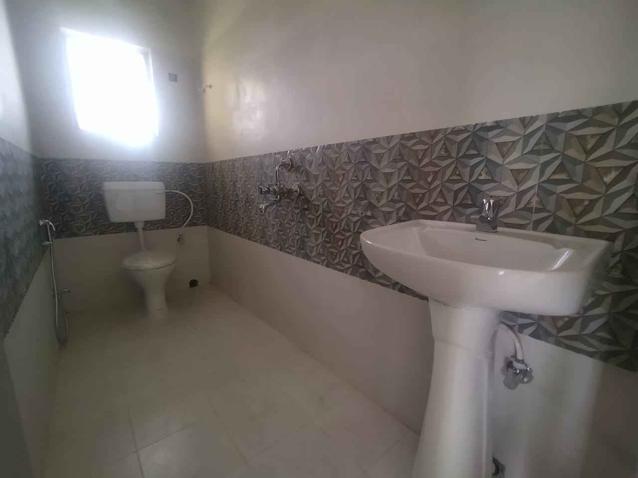 bn4 3 Beds 2 Baths – Apartment for Sale in Kolkata