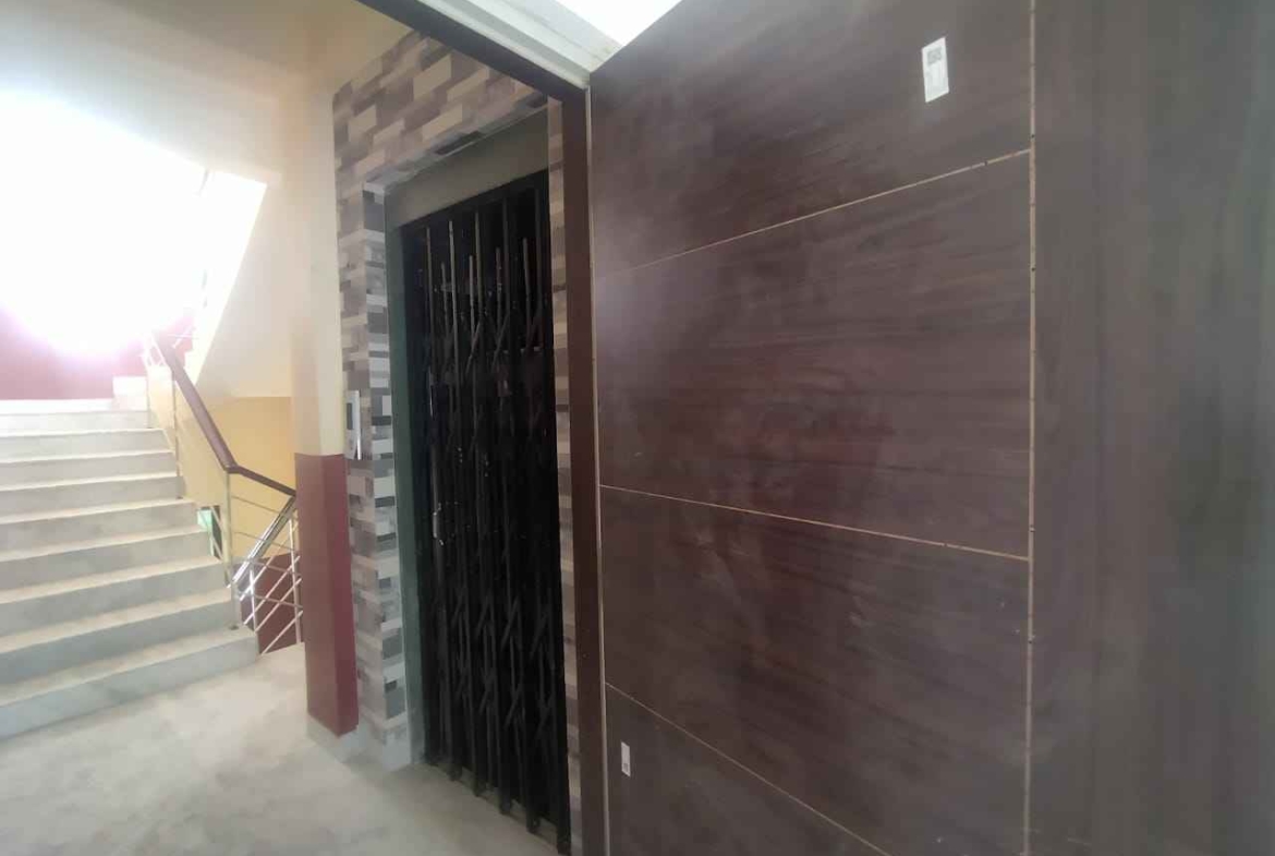 3 Beds 2 Baths – Apartment for Sale in Kolkata