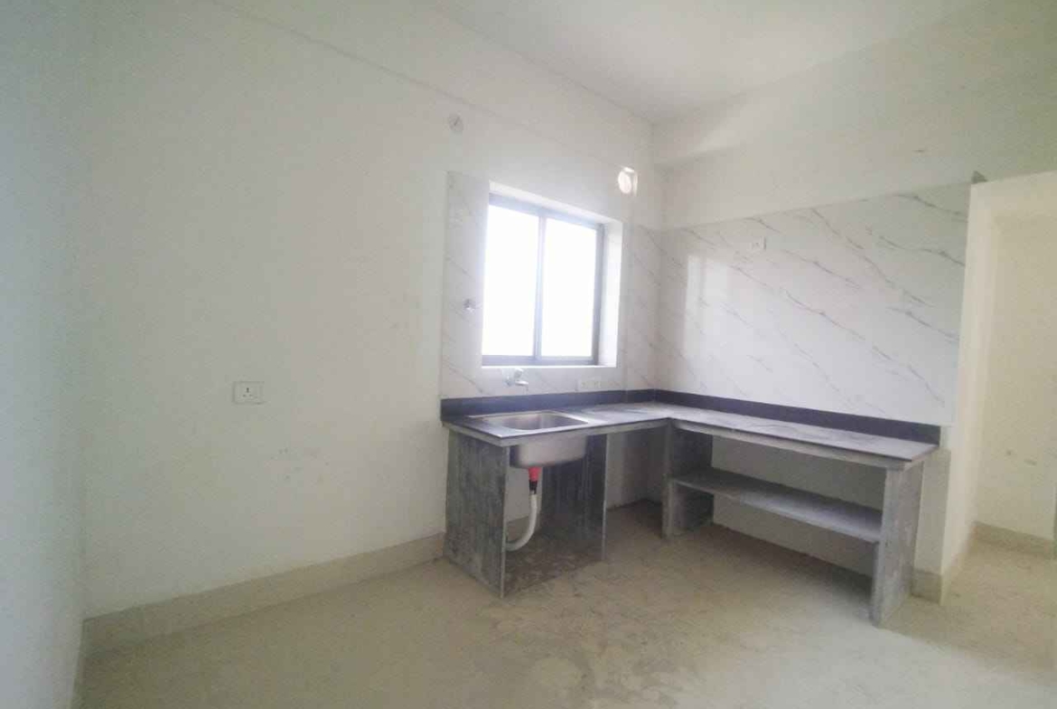3 Beds 2 Baths – Apartment for Sale in Kolkata