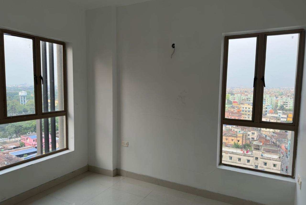 4 Beds 4 Baths – Apartment for Sale in Prime location of Kolkata