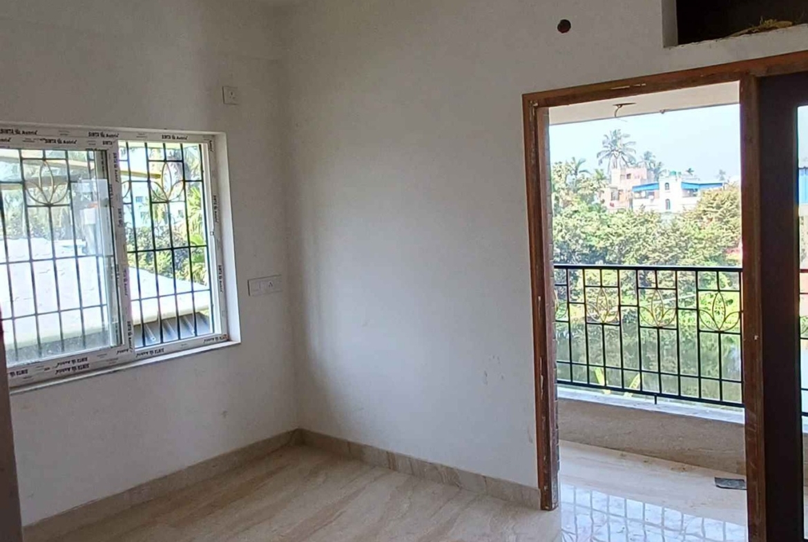 3 Beds 2 Baths – Apartment for Sale in Kolkata