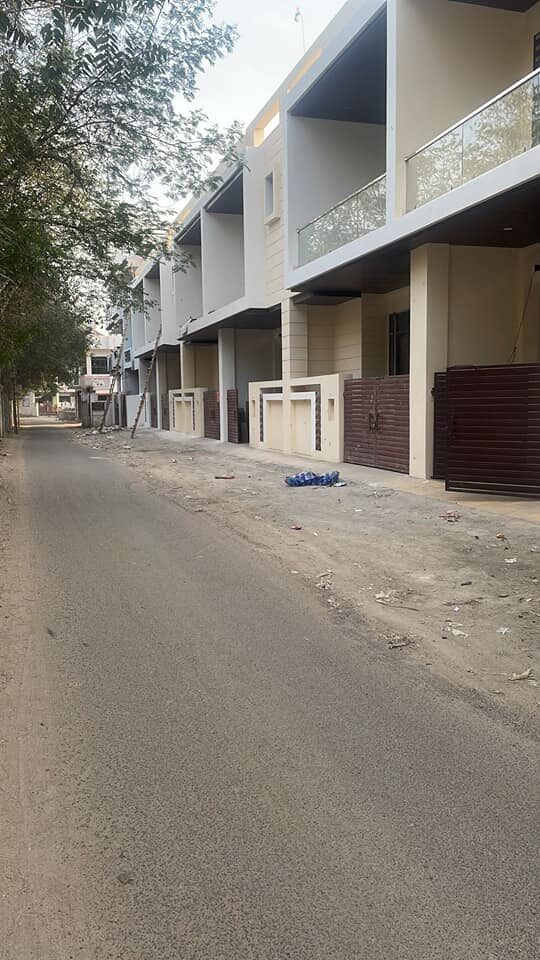 lk1 3Beds 3 Baths duplex house for sale near Matiyari Chauraha Faizabad Road