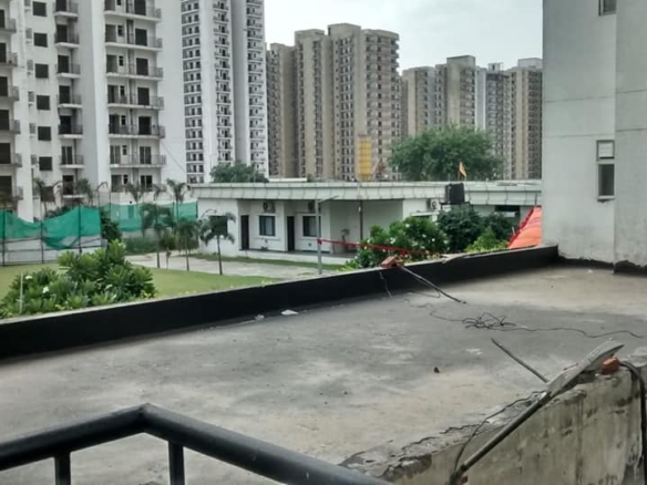 M G Real Estate 3 Beds 2 Baths Ready to Move House for Sale in Noida